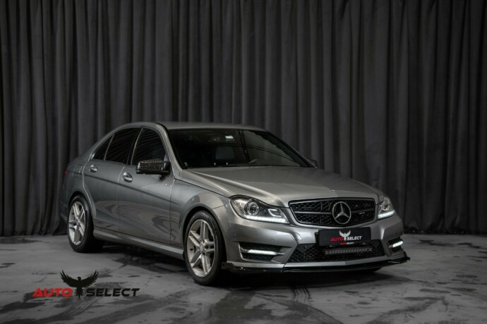 mercedes-benz-c-klasse-bensin-2011-big-3