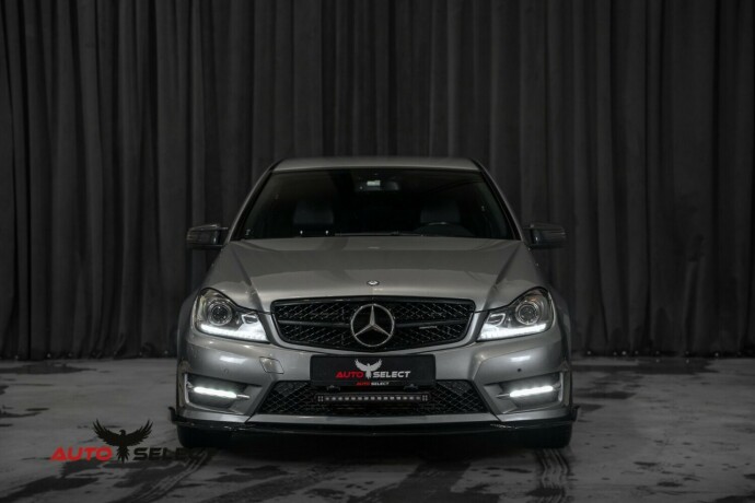 mercedes-benz-c-klasse-bensin-2011-big-4