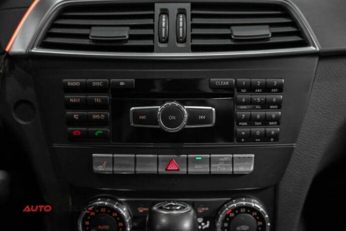 mercedes-benz-c-klasse-bensin-2011-big-42