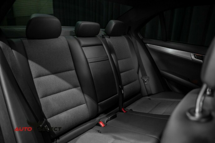 mercedes-benz-c-klasse-bensin-2011-big-17