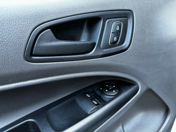 ford-transit-connect-diesel-2022-big-10