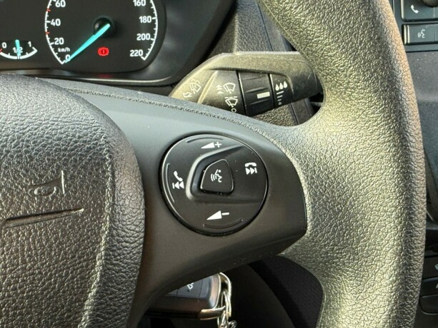 ford-transit-connect-diesel-2022-big-17