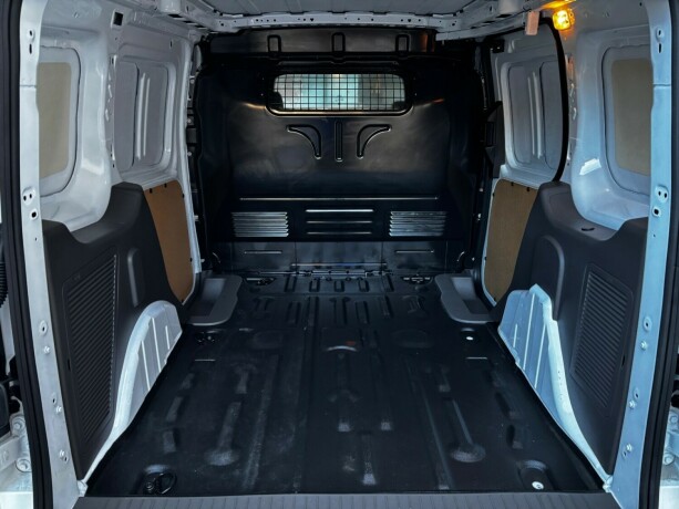 ford-transit-connect-diesel-2022-big-23