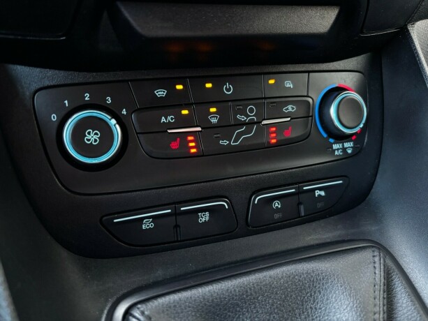 ford-transit-connect-diesel-2022-big-19