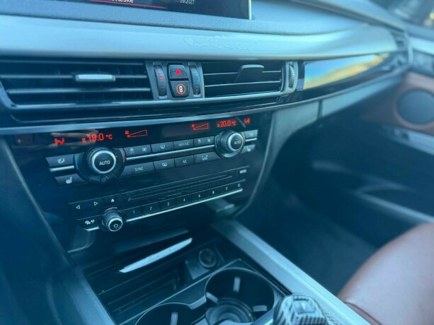 bmw-x5-elektrisitetbensin-2016-big-17