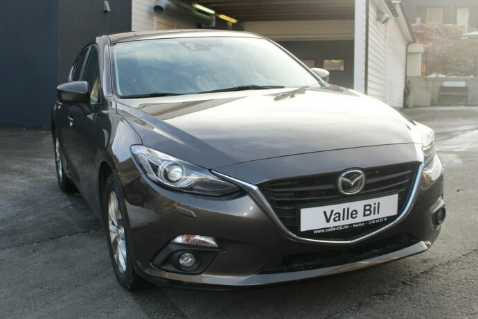 mazda-3-bensin-2016-big-0