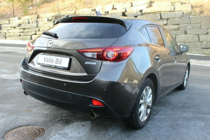 mazda-3-bensin-2016-big-4