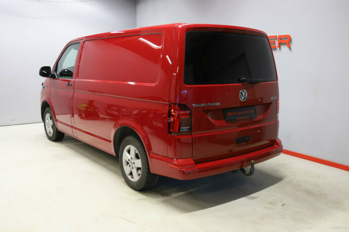 volkswagen-transporter-diesel-2021-big-5
