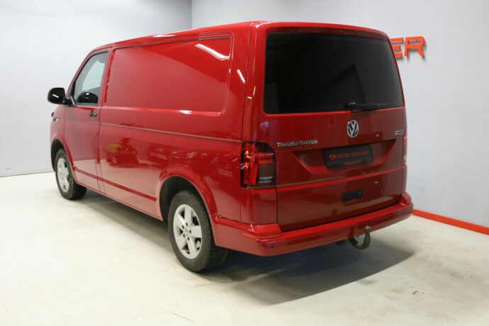 volkswagen-transporter-diesel-2021-big-3