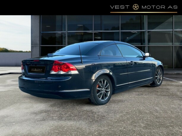 volvo-c70-bensin-2009-big-11