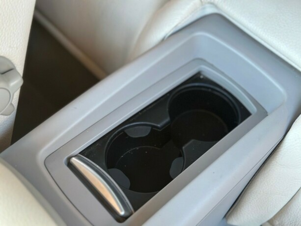 volvo-c70-bensin-2009-big-19