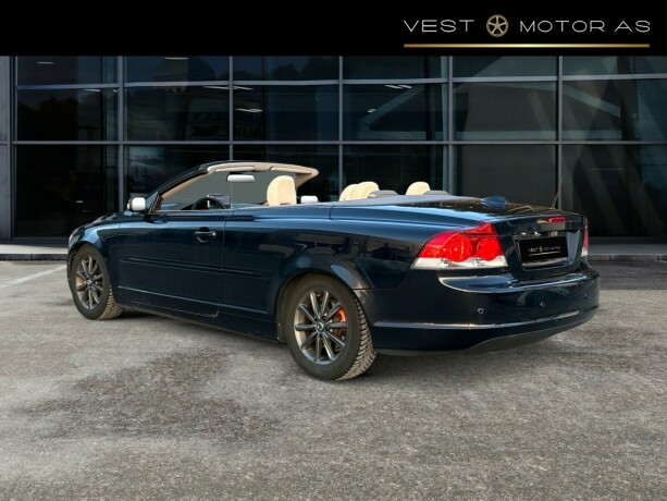 volvo-c70-bensin-2009-big-8