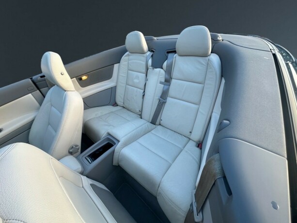 volvo-c70-bensin-2009-big-18