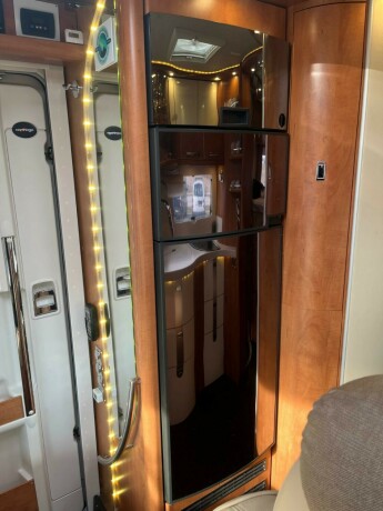 carthago-chic-c-line-i-49-2-enkle-senger-senkeseng-alde-2-x-aircondition-inverter-solcelle-diesel-2015-big-52