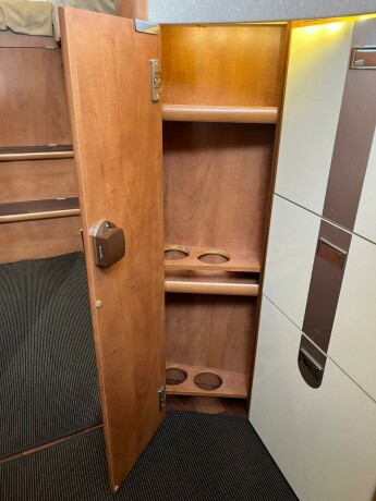 carthago-chic-c-line-i-49-2-enkle-senger-senkeseng-alde-2-x-aircondition-inverter-solcelle-diesel-2015-big-47