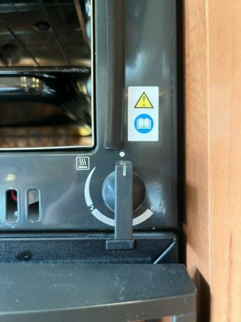 carthago-chic-c-line-i-49-2-enkle-senger-senkeseng-alde-2-x-aircondition-inverter-solcelle-diesel-2015-big-54