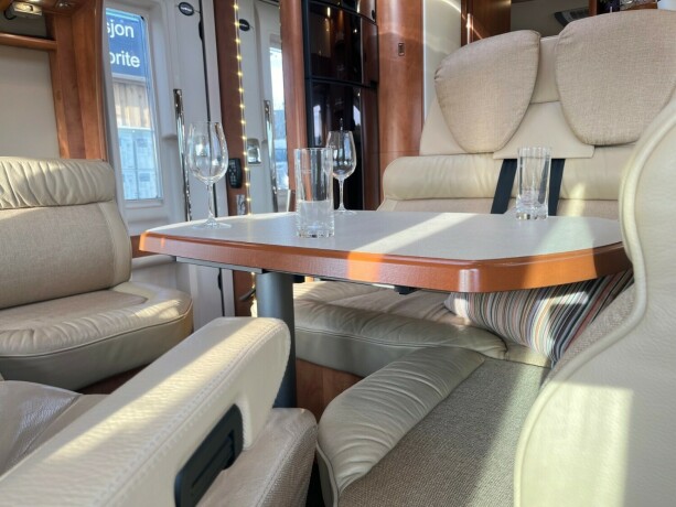 carthago-chic-c-line-i-49-2-enkle-senger-senkeseng-alde-2-x-aircondition-inverter-solcelle-diesel-2015-big-32