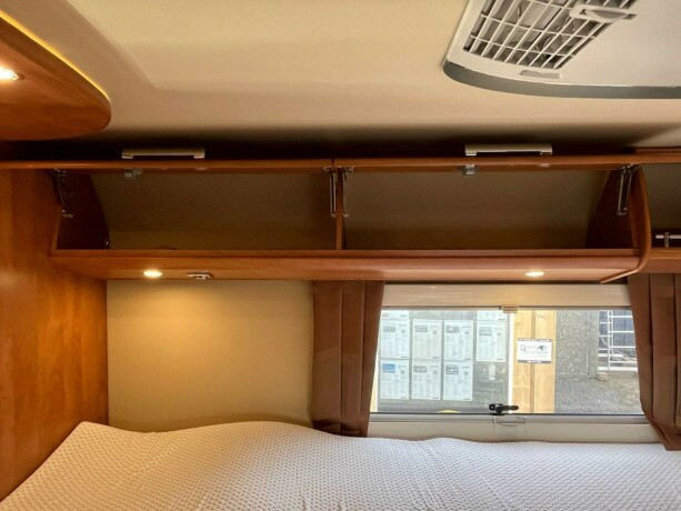 carthago-chic-c-line-i-49-2-enkle-senger-senkeseng-alde-2-x-aircondition-inverter-solcelle-diesel-2015-big-86