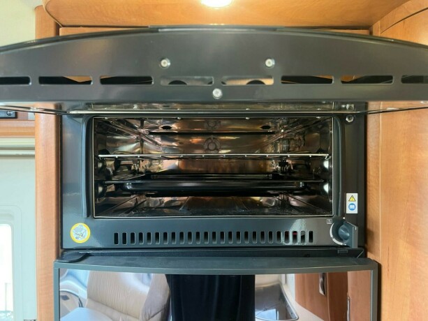 carthago-chic-c-line-i-49-2-enkle-senger-senkeseng-alde-2-x-aircondition-inverter-solcelle-diesel-2015-big-53