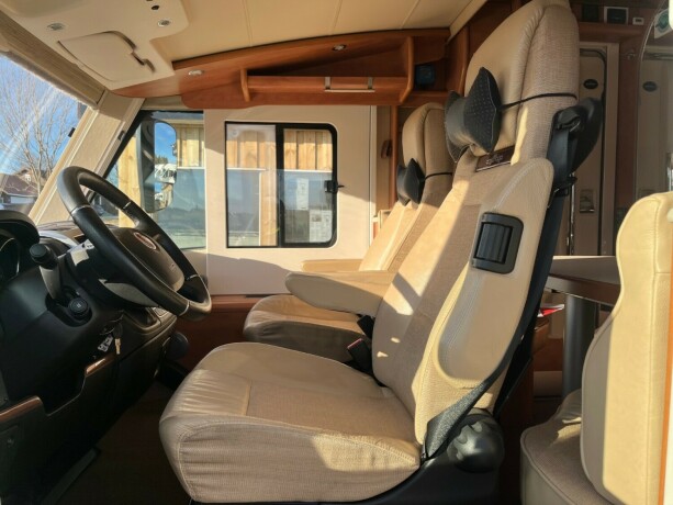 carthago-chic-c-line-i-49-2-enkle-senger-senkeseng-alde-2-x-aircondition-inverter-solcelle-diesel-2015-big-16