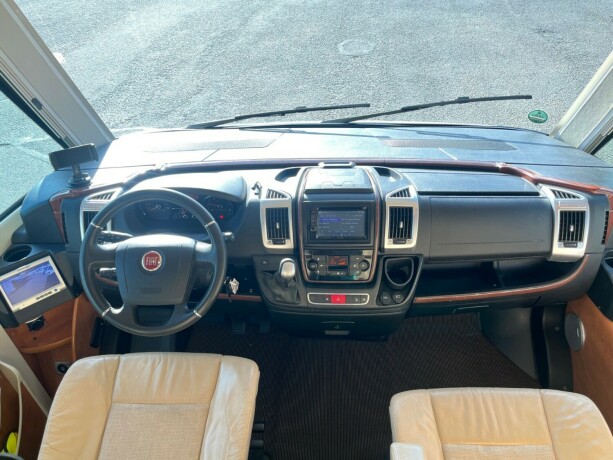 carthago-chic-c-line-i-49-2-enkle-senger-senkeseng-alde-2-x-aircondition-inverter-solcelle-diesel-2015-big-17