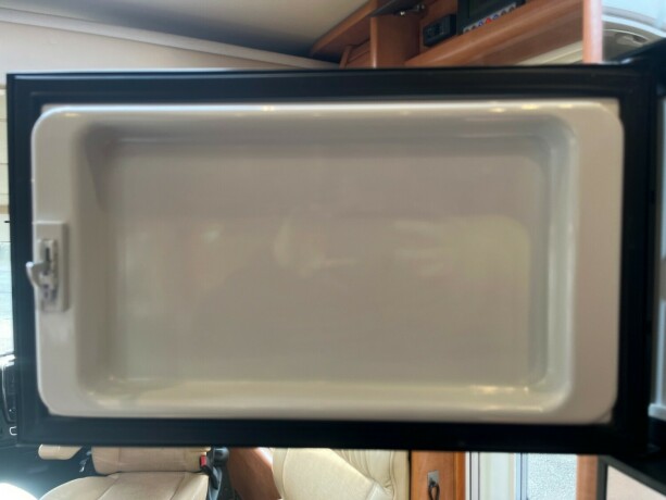 carthago-chic-c-line-i-49-2-enkle-senger-senkeseng-alde-2-x-aircondition-inverter-solcelle-diesel-2015-big-56