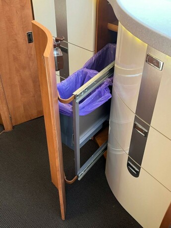 carthago-chic-c-line-i-49-2-enkle-senger-senkeseng-alde-2-x-aircondition-inverter-solcelle-diesel-2015-big-51