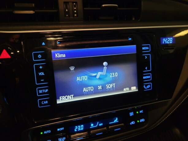 toyota-auris-elektrisitetbensin-2016-big-30