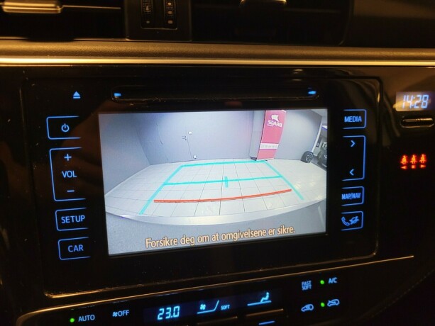 toyota-auris-elektrisitetbensin-2016-big-25