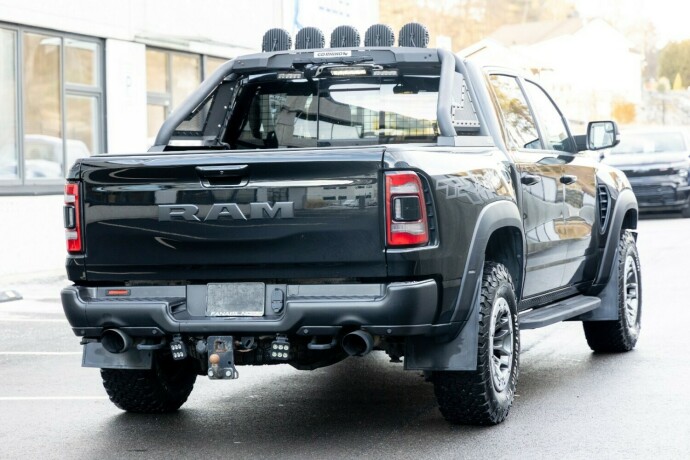 ram-1500-bensin-2021-big-2