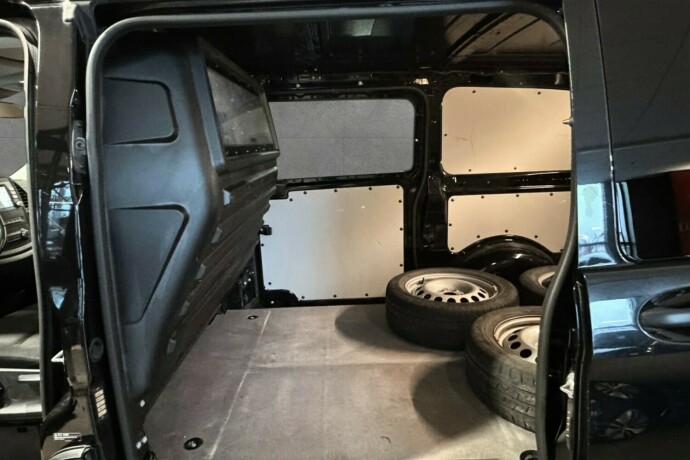 mercedes-benz-vito-diesel-2020-big-10