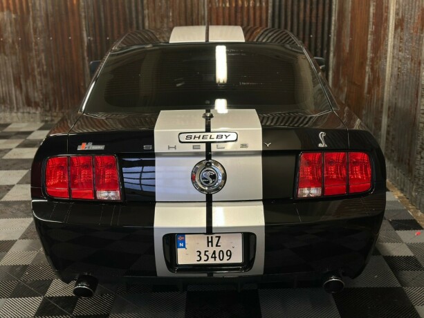 ford-mustang-bensin-2007-big-15