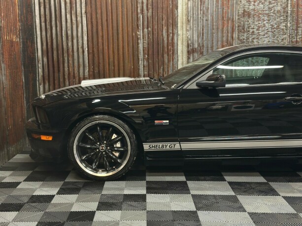ford-mustang-bensin-2007-big-11