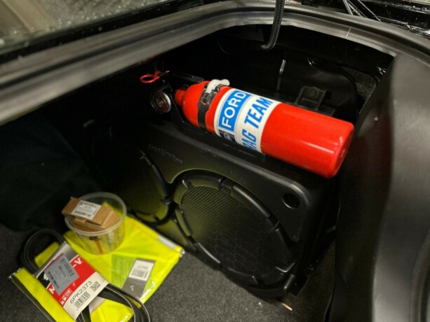 ford-mustang-bensin-2007-big-39