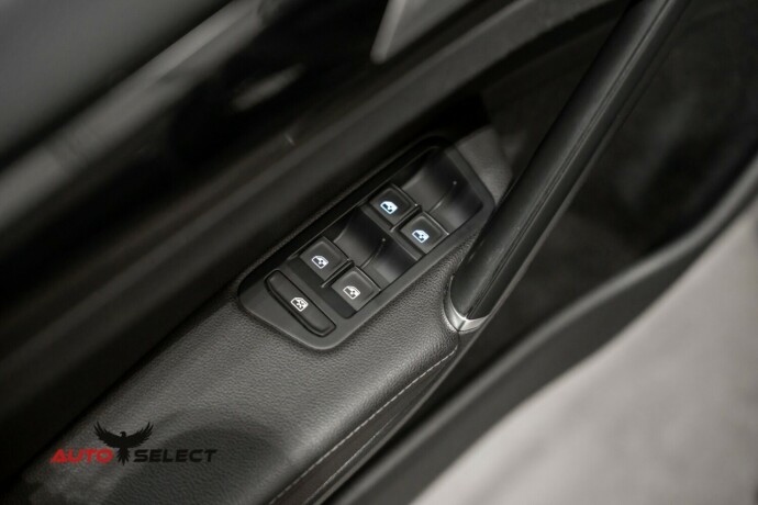 volkswagen-golf-bensin-2017-big-24