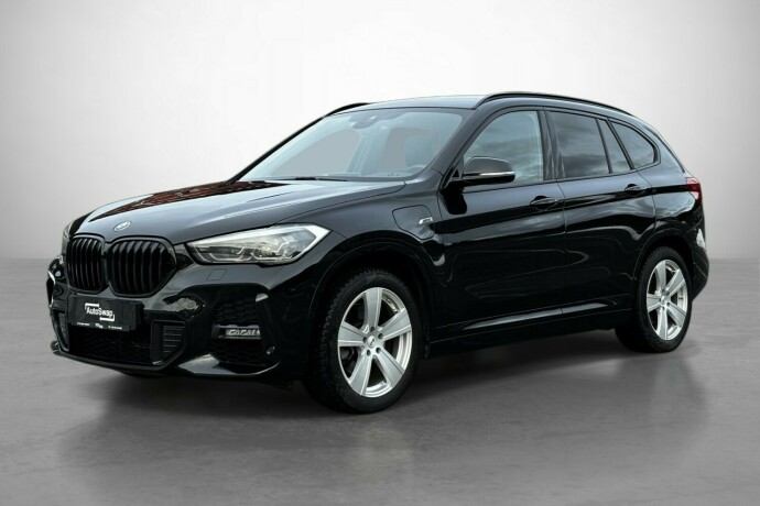 bmw-x1-elektrisitetbensin-2022-big-0