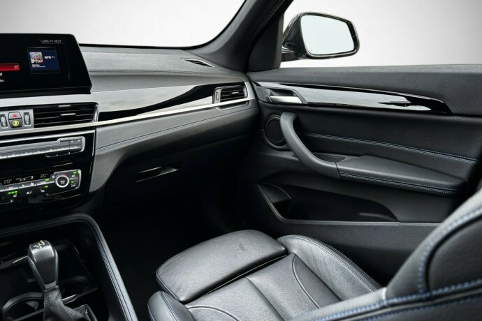 bmw-x1-elektrisitetbensin-2022-big-15