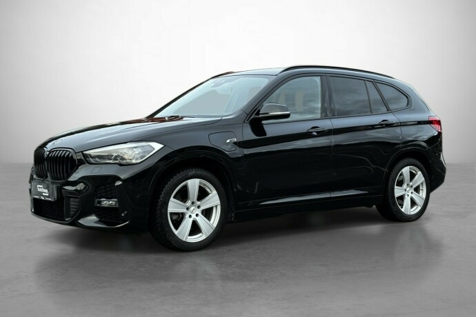 bmw-x1-elektrisitetbensin-2022-big-1