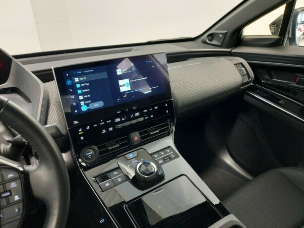 toyota-bz4x-elektrisitet-2022-big-40