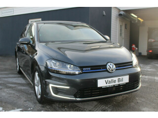 Volkswagen | Golf | Elektrisitet+bensin | 2017