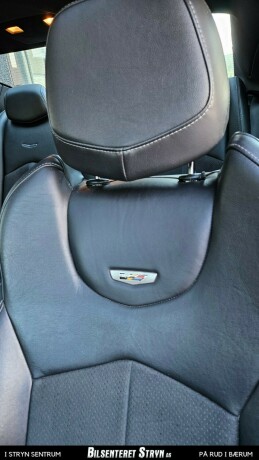 cadillac-cts-bensin-2013-big-23