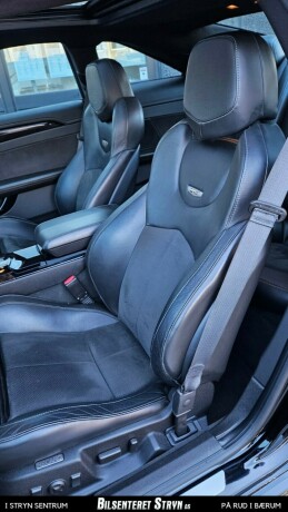 cadillac-cts-bensin-2013-big-20