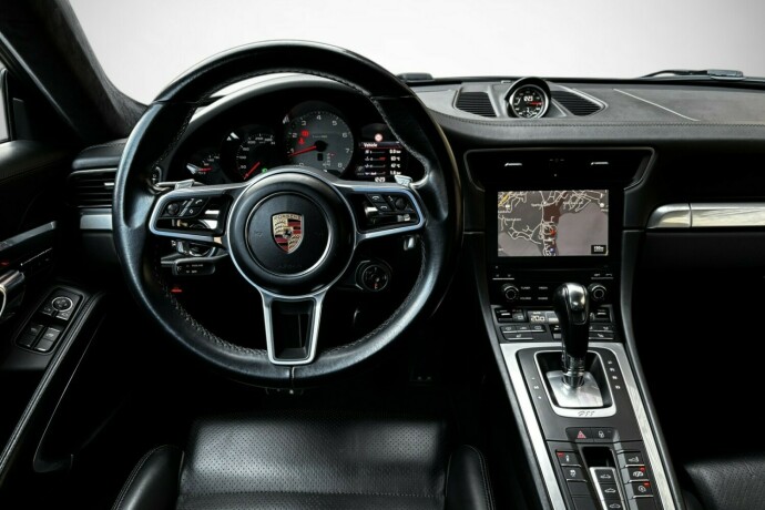 porsche-911-bensin-2018-big-41