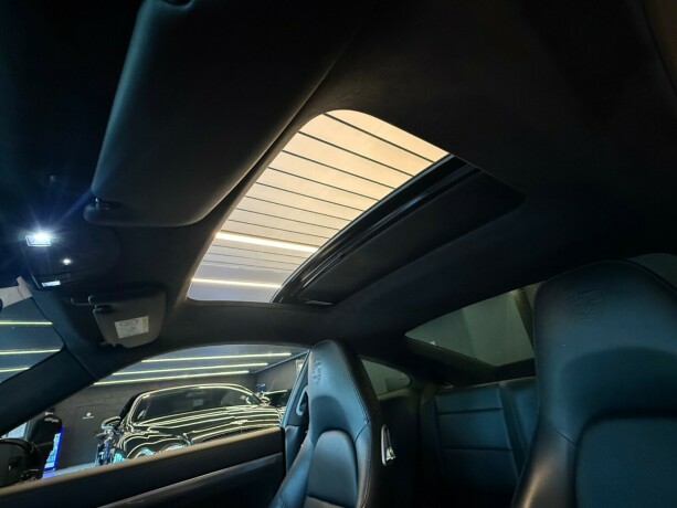 porsche-911-bensin-2018-big-12