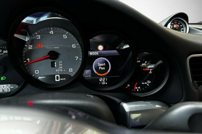 porsche-911-bensin-2018-big-24