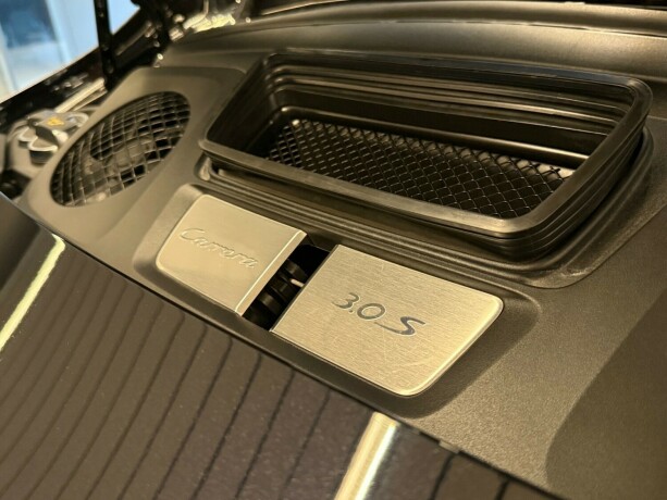 porsche-911-bensin-2018-big-45