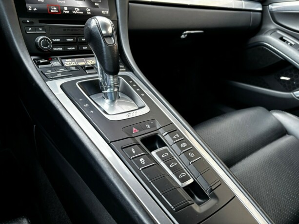 porsche-911-bensin-2018-big-26