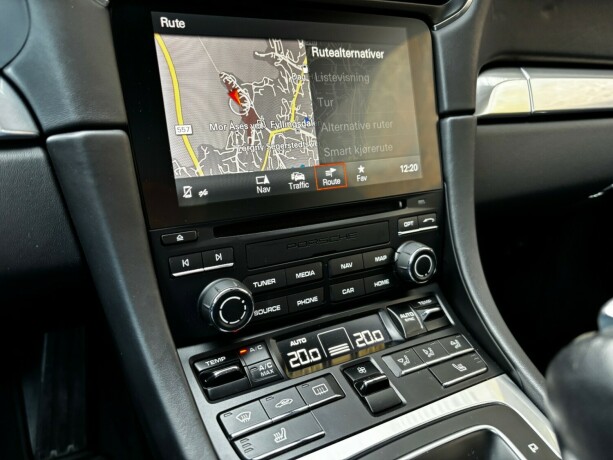 porsche-911-bensin-2018-big-35