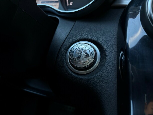 mercedes-benz-c-klasse-bensin-2014-big-19