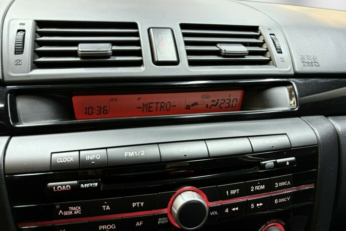 mazda-3-bensin-2008-big-23